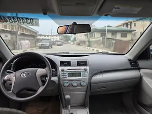 Toyota Camry LE 4dr Sedan (2.4L 4cyl 5A) 2007 Blue