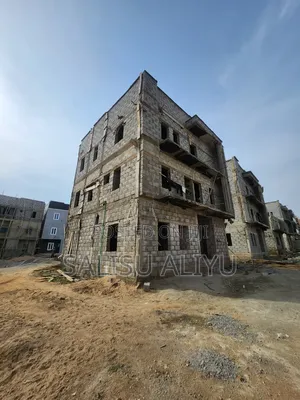 7bdrm Duplex in Dawaki for sale