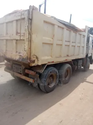 30 Ton of Granite Sharp Sand