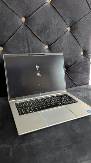Laptop HP EliteBook 840 G10 8GB Intel Core i5 SSD 256GB