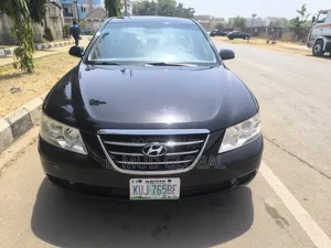 Hyundai Sonata Limited Sedan FWD (2.4L 4cyl 5A) 2010 Black