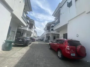 4bdrm Duplex in Orchid Lekki Lagos for rent