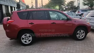 Toyota RAV4 2.0 VVT-i 2008 Red
