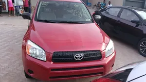 Toyota RAV4 2.0 VVT-i 2008 Red