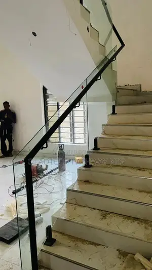 Frameless Glass Handrails for Stairway