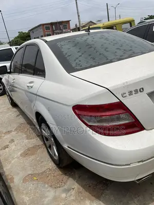 Mercedes-Benz C230 2012 White