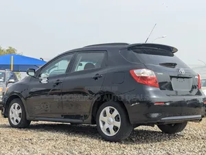 Toyota Matrix Hatchback FWD (1.8L 4cyl 5M) 2010 Black