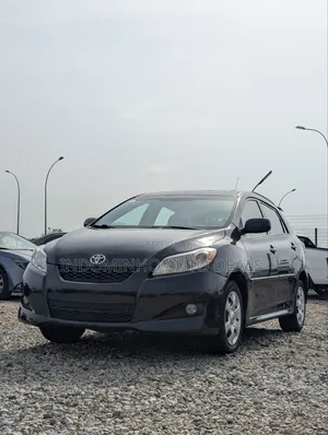 Toyota Matrix Hatchback FWD (1.8L 4cyl 5M) 2010 Black