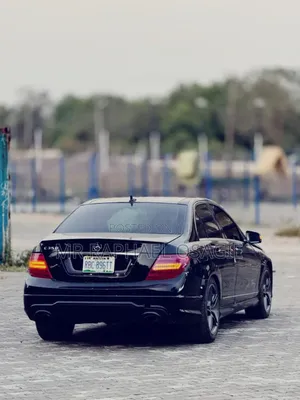 Mercedes-Benz C350 2013 Black