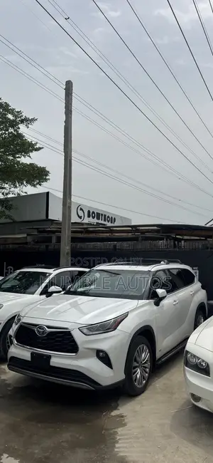 Toyota Highlander Platinum AWD 2024 White
