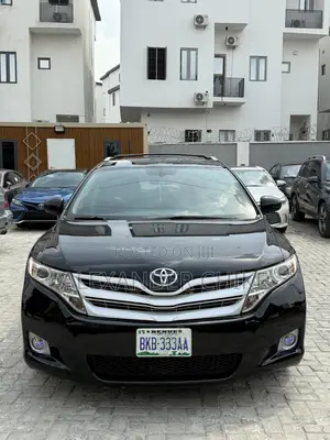 Toyota Venza LE 2010 Black