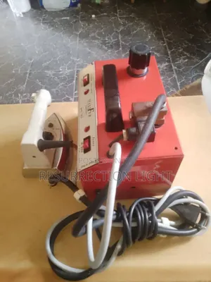 Very Strong And Durable Industrial Pony Baby Steam Iron Work Perfectly