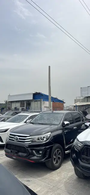 Toyota Hilux Revo Double Cab Petrol 2.7 RWD 2020 Black