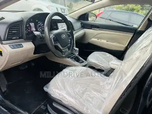 Hyundai Elantra 2017 Black