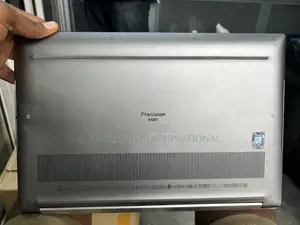Laptop Dell Precision 5560 16GB Intel Core i7 SSD 512GB