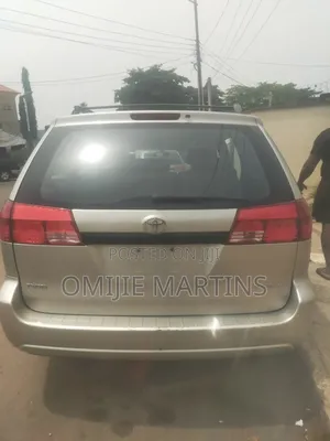 Toyota Sienna 2005 Silver