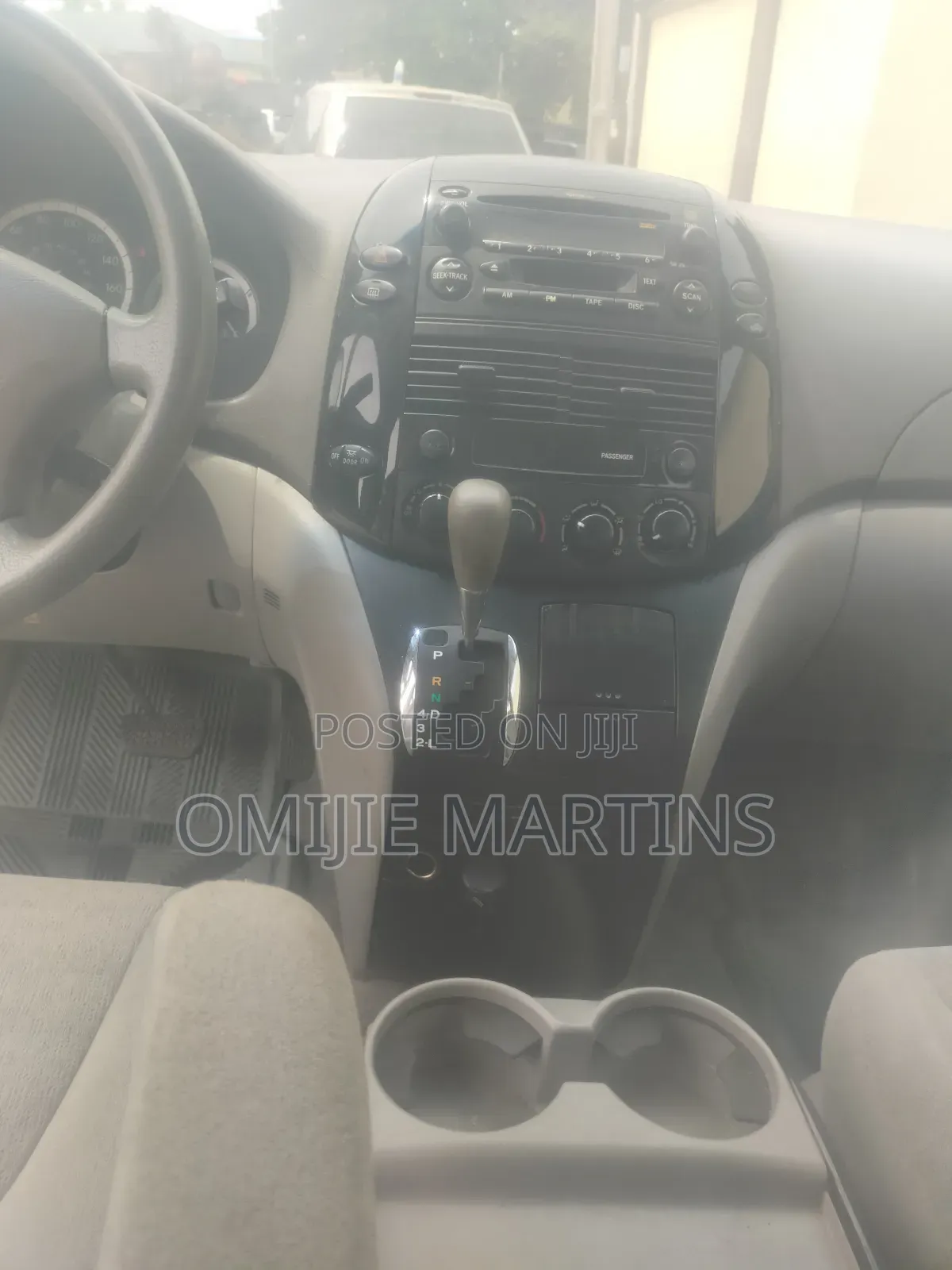 Toyota Sienna 2005 Silver
