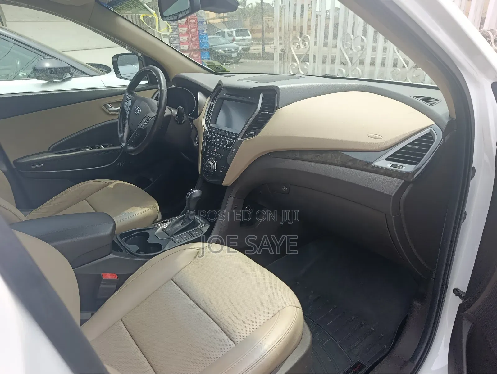 Hyundai Santa Fe 2017 White