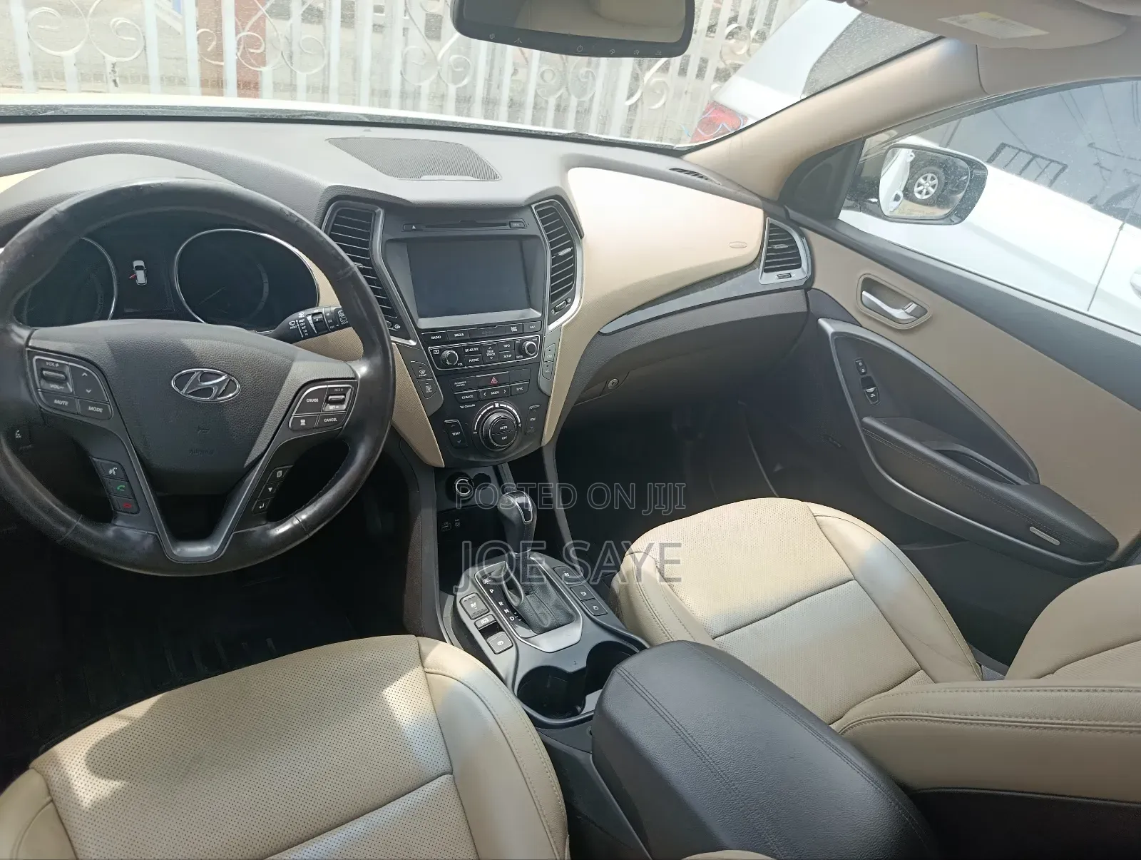 Hyundai Santa Fe 2017 White