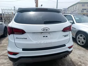 Hyundai Santa Fe 2017 White