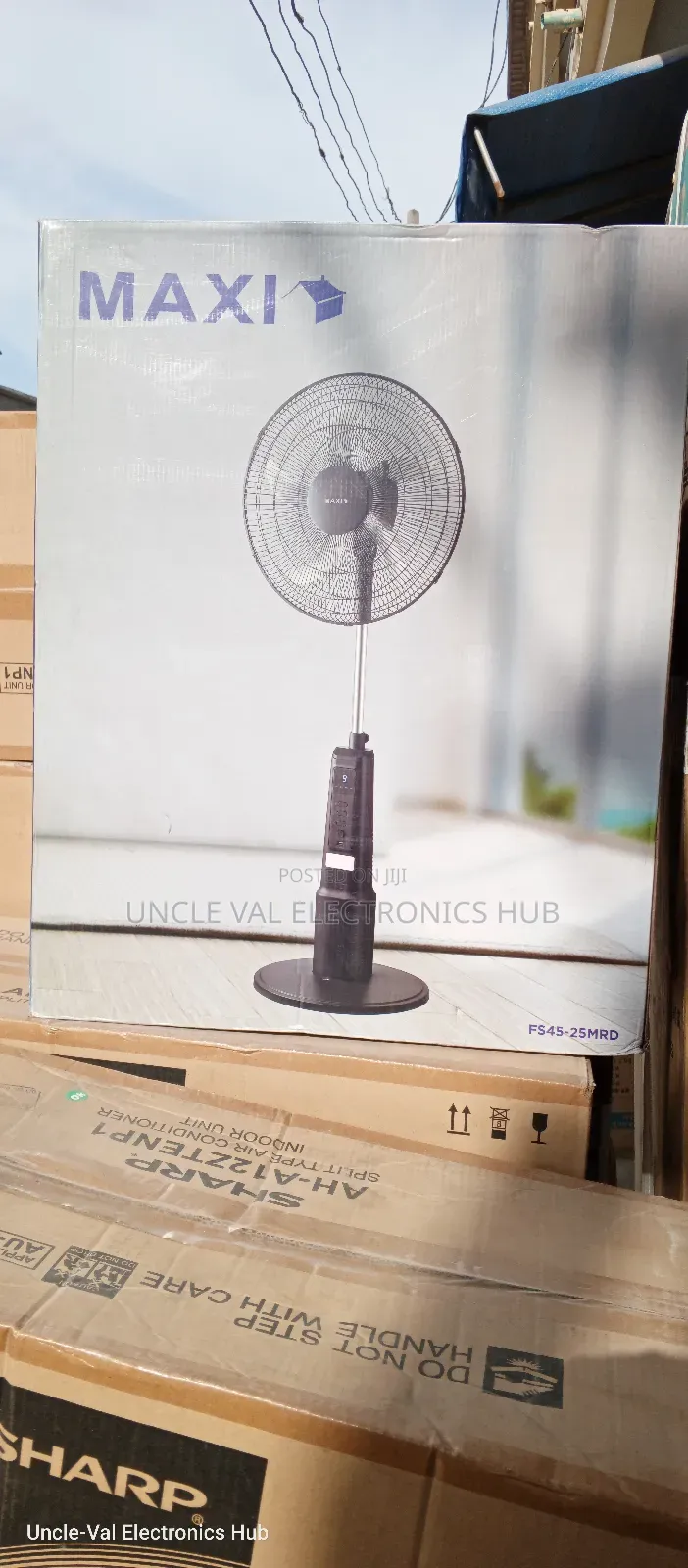 Maxi 18" Rechargeable Fan