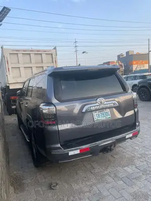 Toyota 4-Runner SR5 4WD 2012 Gray
