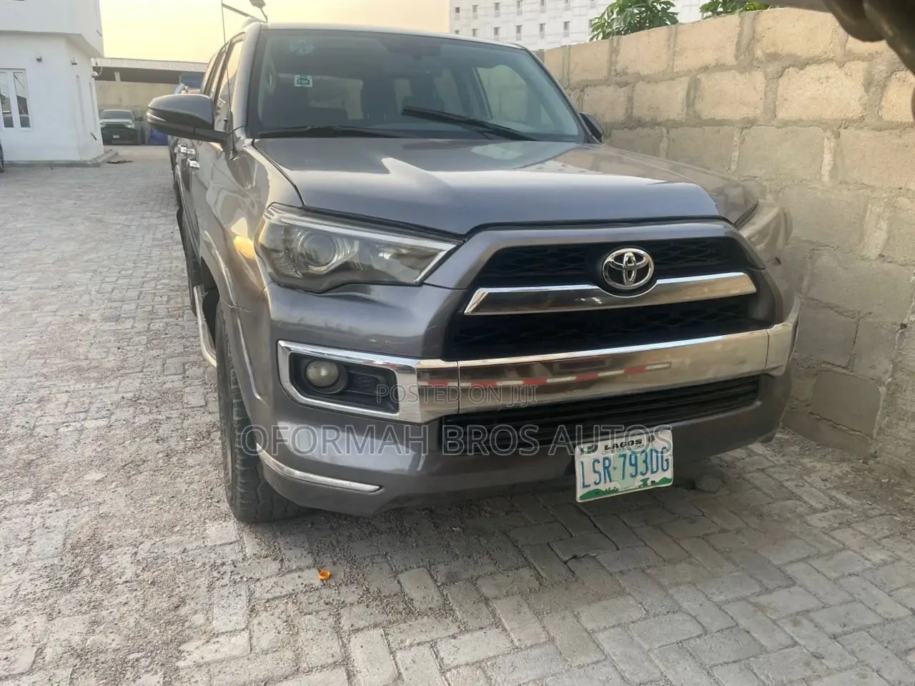 Toyota 4-Runner SR5 4WD 2012 Gray