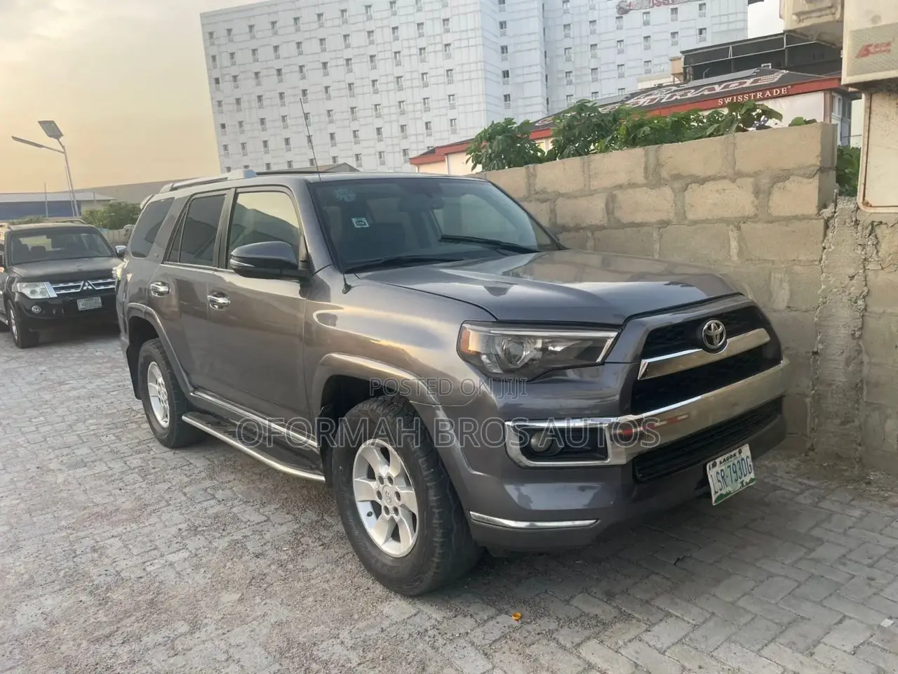Toyota 4-Runner SR5 4WD 2012 Gray