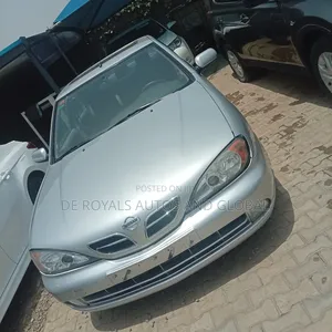 Nissan Primera 2010 Silver