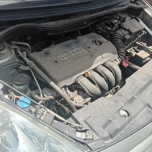Toyota Verso 1.8 2012 Silver
