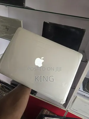 New Laptop Apple MacBook Air 2017 8GB Intel Core i5 SSD 128GB