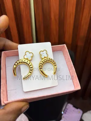 Women Earrings