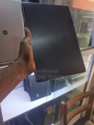 Laptop Dell Latitude 13 3379 8GB Intel Core i3 SSD 256GB