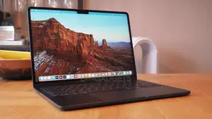 New Laptop Apple MacBook Air 2024 M3 13-inch 8GB Apple M3 SSD 256GB