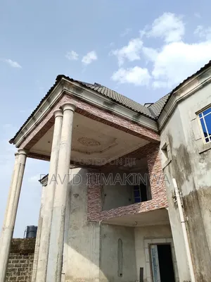 7bdrm Duplex in Eneka for sale