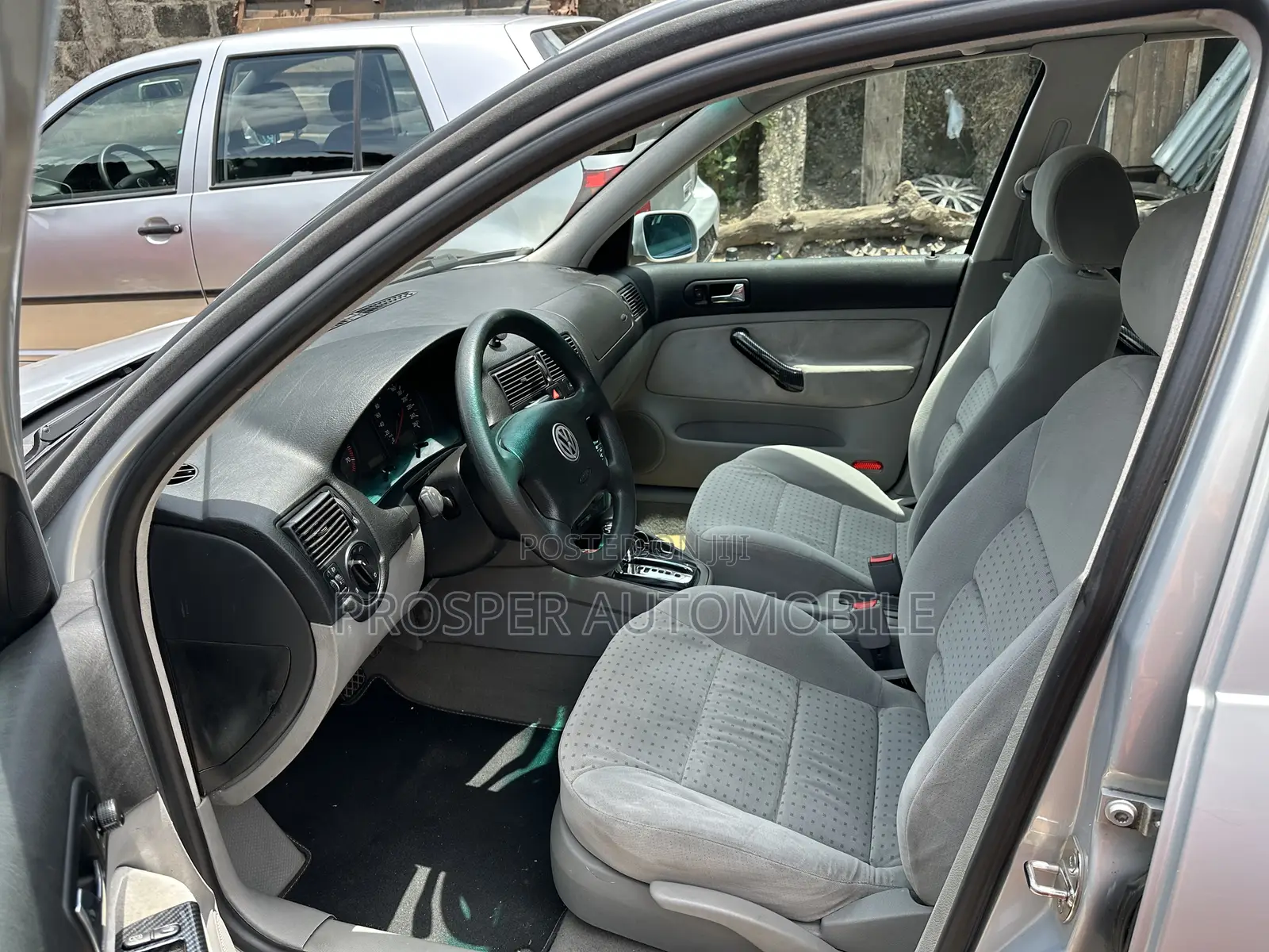 Volkswagen Golf 1.6 FSi 2001 Silver