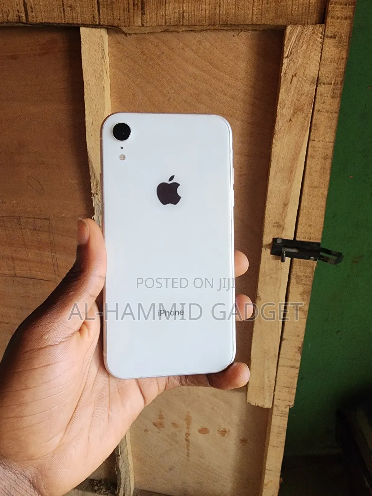 Apple iPhone XR 64 GB White
