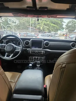 Jeep Gladiator 2022 Red