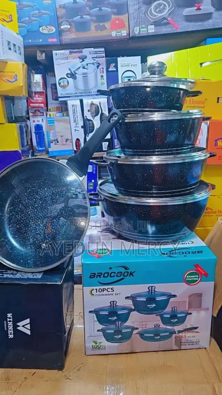 Set of Pots