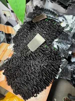 Burmes Curls Natural Color 20”200gram/ 18inches 300gram