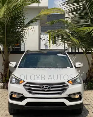 Hyundai Santa Fe SE AWD 2017 White