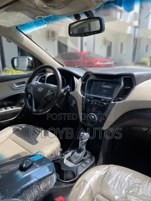Hyundai Santa Fe SE AWD 2017 White