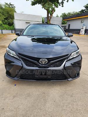 Toyota Camry SE (2.5L 4cyl 8A) 2019 Black