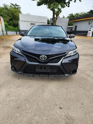 Toyota Camry SE (2.5L 4cyl 8A) 2019 Black