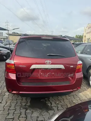 Toyota Highlander SE 2010 Burgundy