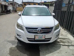 Volkswagen Tiguan 2011 White