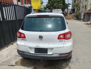 Volkswagen Tiguan 2011 White
