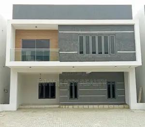 3bdrm Duplex in Urban Prime Estate for rent