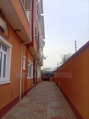 3bdrm Apartment in Puposhola Estate, New Oko Oba for rent