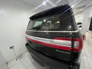 Lincoln Navigator L 2022 Black